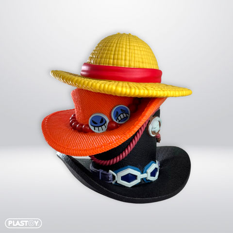 TIRELIRE PILE DE CHAPEAUX (LUFFY - ACE - SABO)